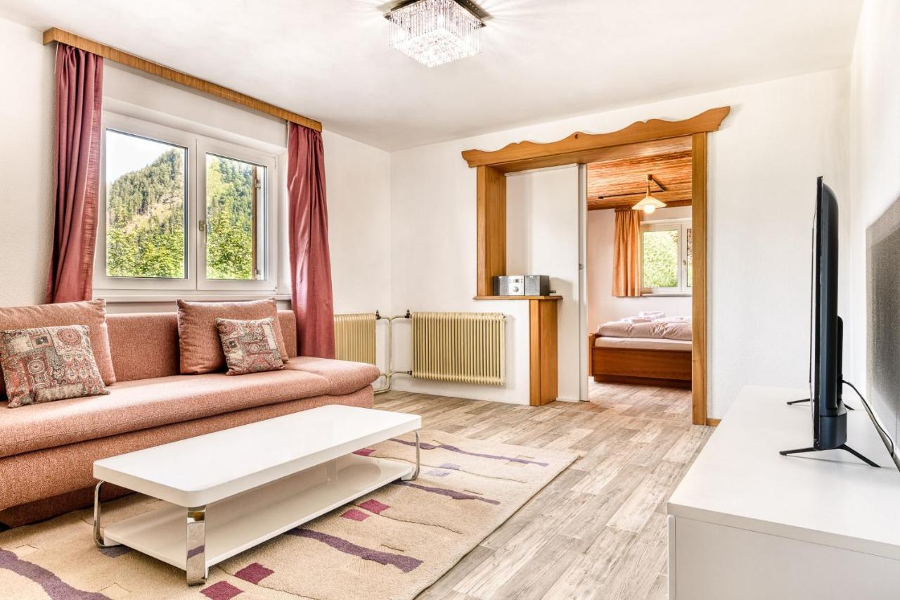 Familienferienwohnung Buerserberg Dorf By A-Appartments Bagian luar foto