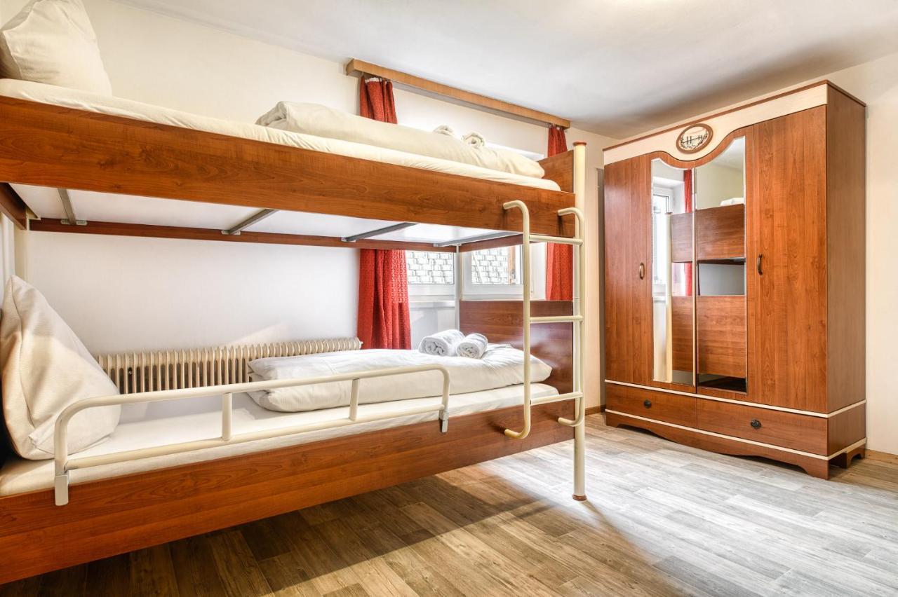 Familienferienwohnung Buerserberg Dorf By A-Appartments Bagian luar foto
